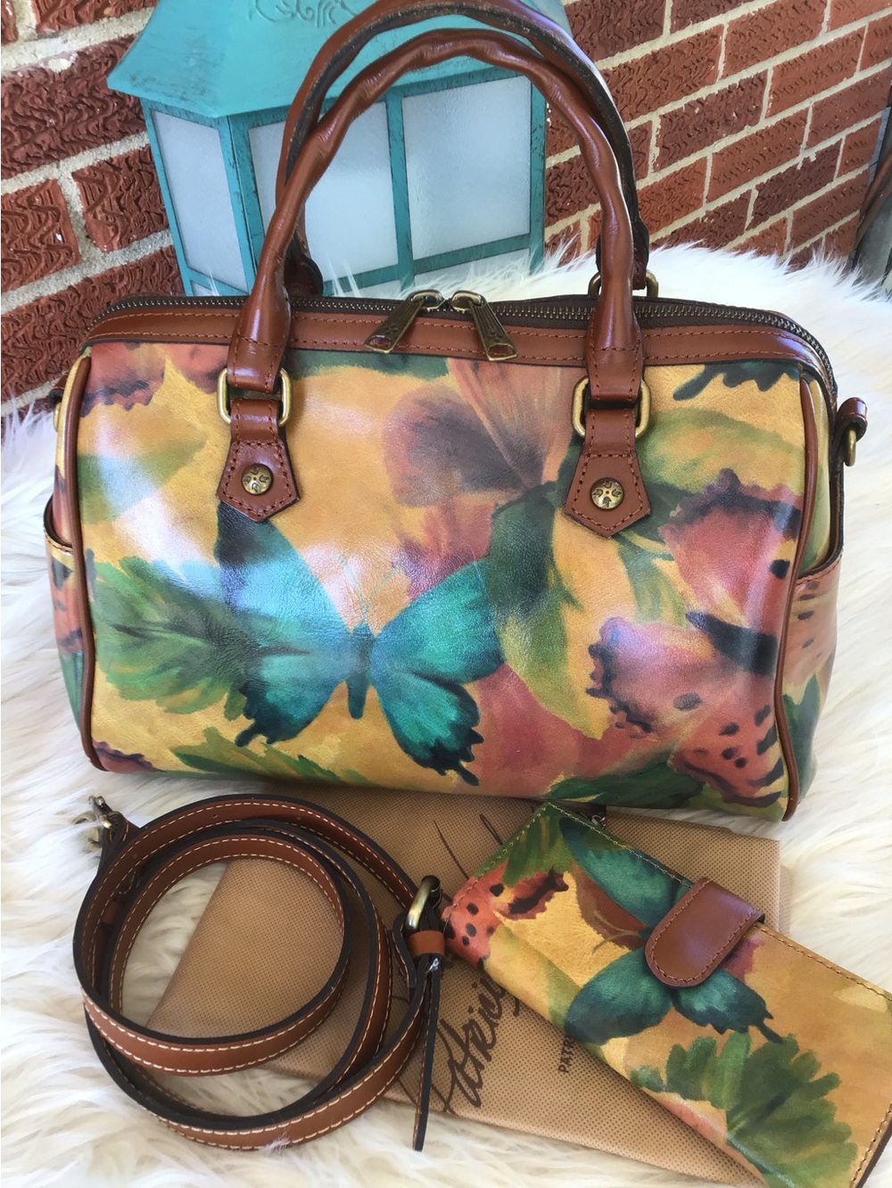Patricia Nash skye Barrel satchel and wallet set butterfly pattern